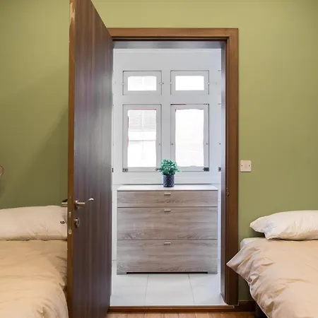 Vakantiehuis Entire Luxury Townhouse Steps From Sliema