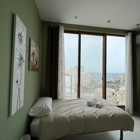 Vakantiehuis Entire Luxury Townhouse Steps From *
