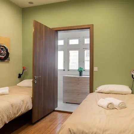Vakantiehuis Entire Luxury Townhouse Steps From *