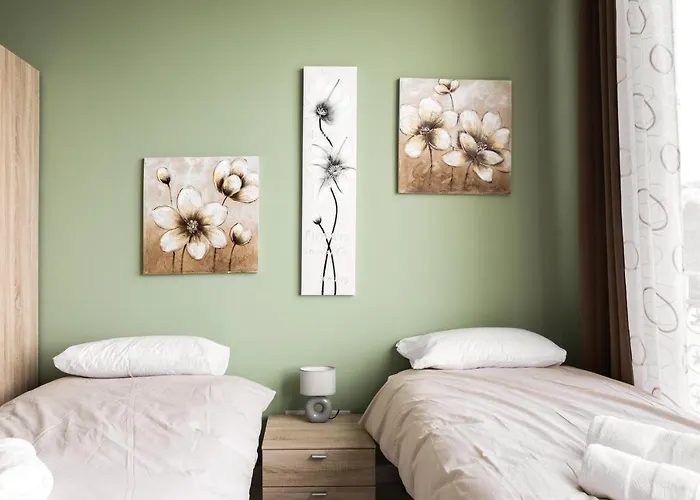 Entire Luxury Townhouse Steps From Vakantiehuis