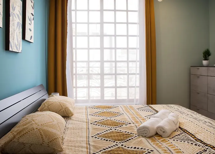 Entire Luxury Townhouse Steps From Vakantiehuis *